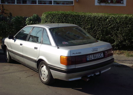 audi 80 sau schimb cu rulota motor diesel 1600 consum 4.5 l