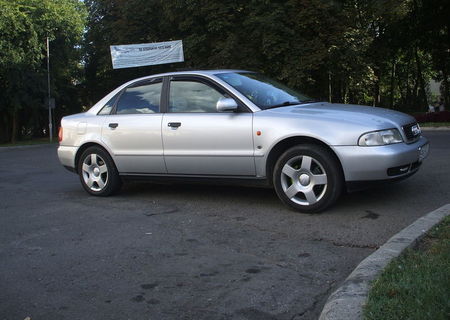 AUDI A4 1,6 an 1995