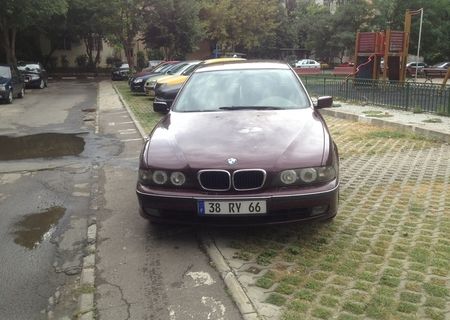 De vanzare BMW 523i