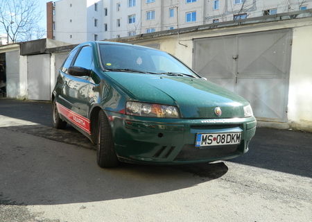 fiat punto 2000