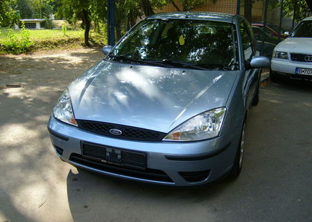 Ford Focus 1.4  11/2004