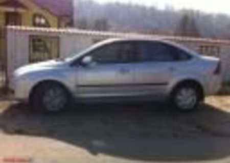 Ford Focus 2 berlina