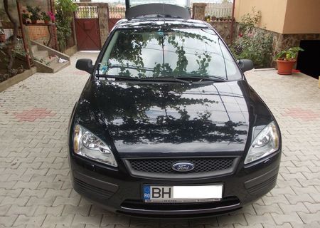 Ford Focus hatchback 2006 110cp