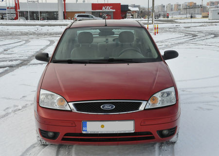 Ford Focus ZX4 SES SUA