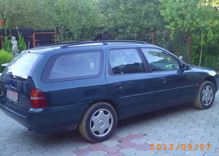 ford mondeo 1,8 benzina