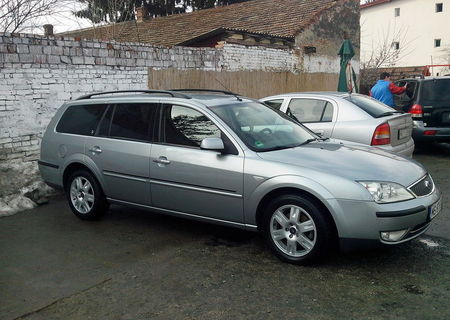 Ford Mondeo Ghia 2004