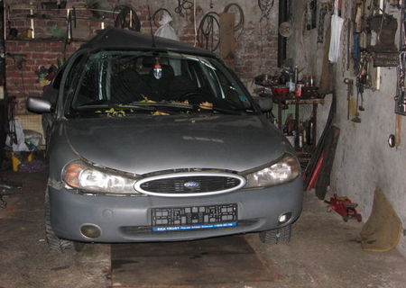 Ford Mondeo pentru dezmembrat