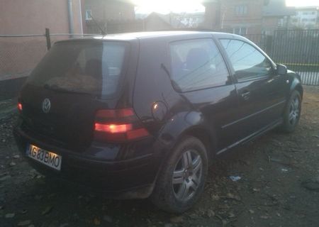 golf 4  benzina  +gpl imatriculat  1,6  , 2001