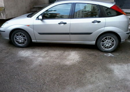 OCAZIE: Vand Ford Focus 2003 Utilizator/Proprietar Unic!!!