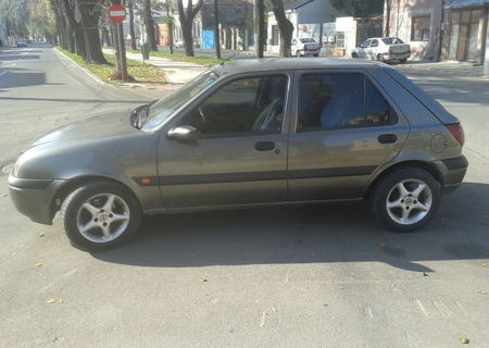 oferta ford fiestea 1,8 diesel an2000