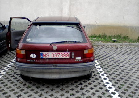 opel astra 