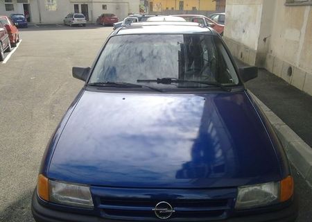 opel astra caravan f