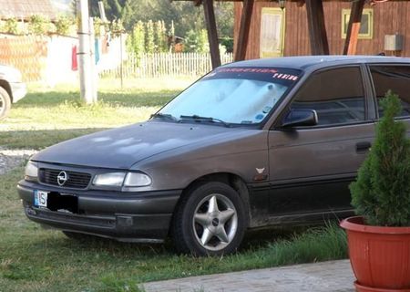 opel astra f sedan