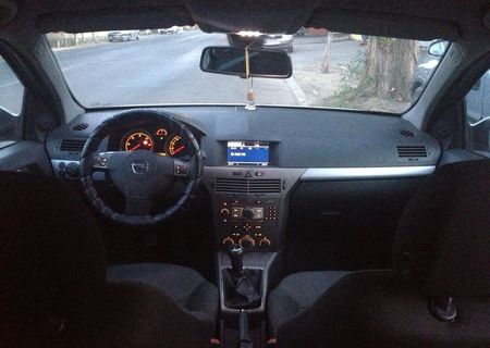 Opel  Astra H