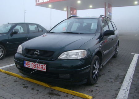 opel astra recent adus