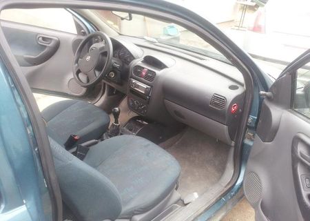 opel corsa 2001