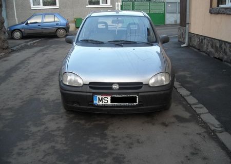 opel corsa 4 usi inmatriculat