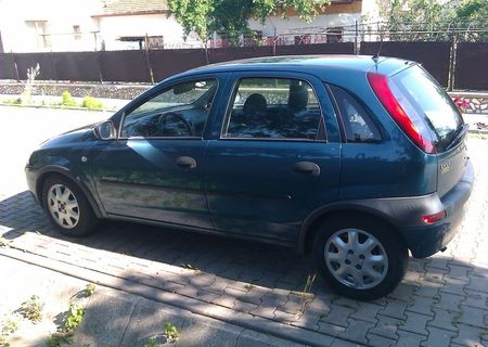 Opel Corsa C  2001