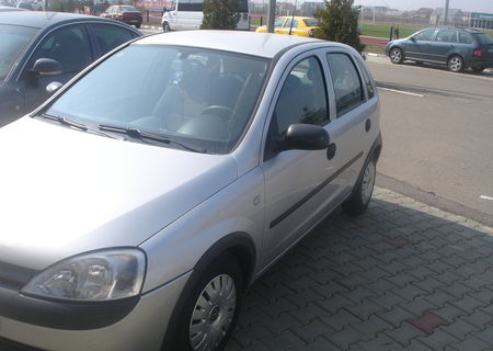 Opel Corsa C impecabil