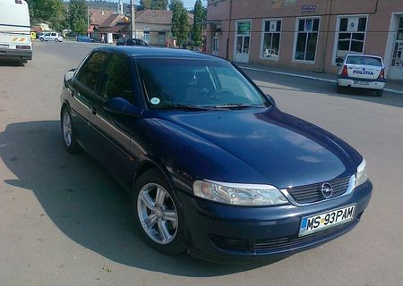 Opel Vectra B2