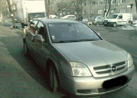 opel vectra c, iasi 2004 , gri , 1. 6 benzina , inmatriculata 