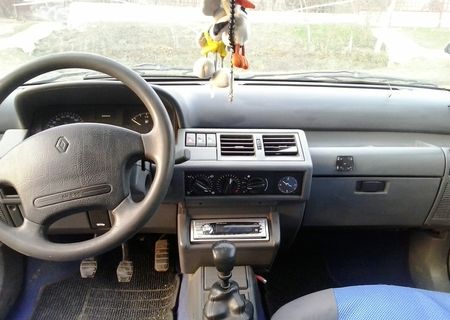 renault clio 1.2 benzina