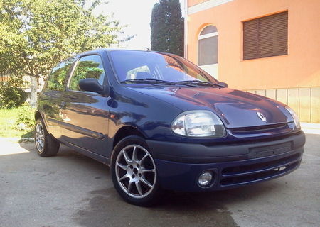 Renault Clio cu RAR