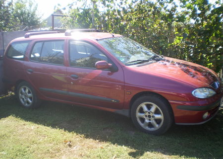 Renault Megane-Grandtour RXE 1. 6, 16v, cutie automata an. 02/ 2000, TAXA MEDIU: 333 EURO