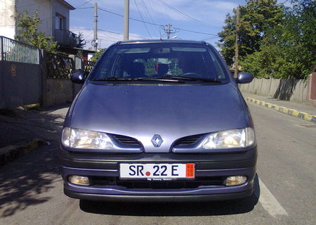 RENAULT SCENIC  TOP OPTIK adusa acum germania