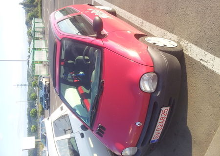 renault twingo 2002 ...arata si functioneaza impecabil.. 1050€