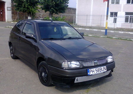 Seat-Ibiza