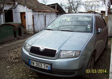 SKODA FABIA avariată.