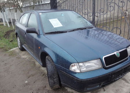 skoda octavia 1,6 benzina