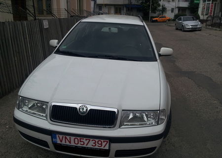 Skoda Octavia Combi Tour