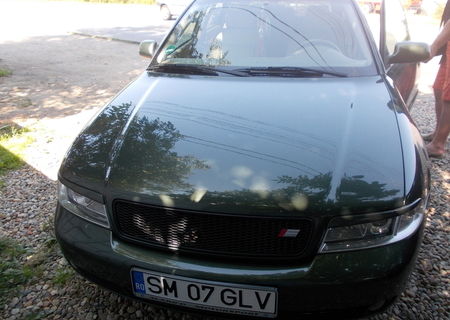 Vand Audi A4 2001 benzina 1.6