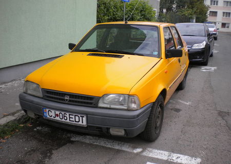 Vand autoturism Dacia Nova.