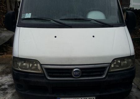 Vand Fiat Ducato 11 sau schimb cu un tractor cu brat frontal