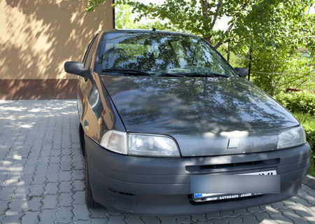 vand fiat punto