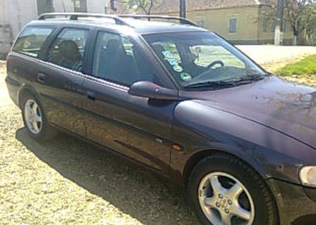 Vand foarte urgent OPEL Vectra B 1, 8 16 V combi 