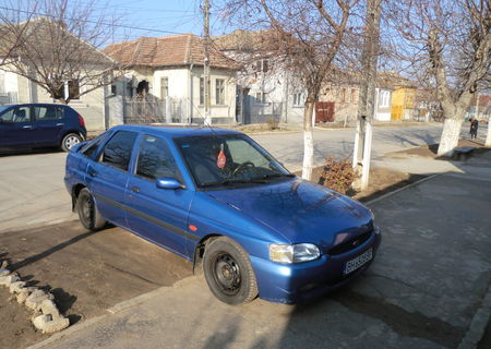 Vand Ford Escort 1.8 Turbo Diesel