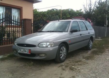 vand ford escort ,an 1998,