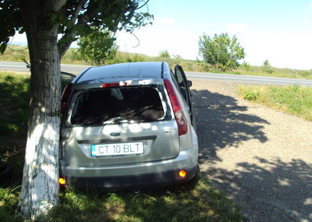 Vand ford fiesta 2006 avariat