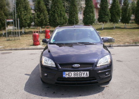 vand ford focus  5300 negociabil