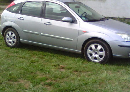 vand Ford Focus Ghia 2004 Full