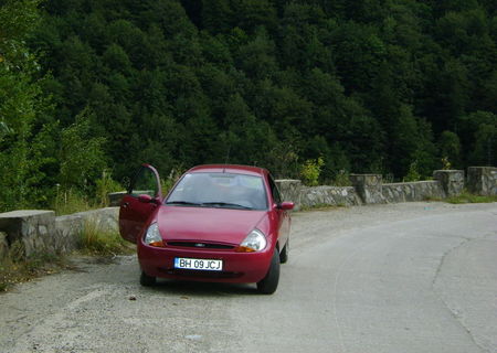 Vand Ford Ka din 1999 inmatriculata in Ro.