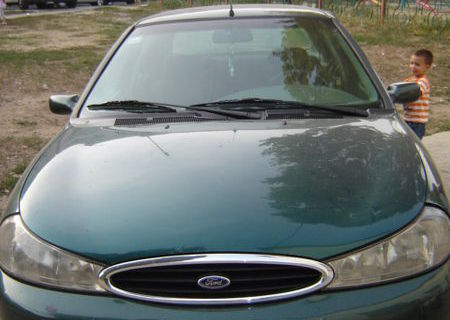 vand ford mondeo sau schimb 