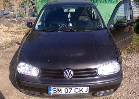 vand golf4 an 2001 1,4 benzina 3200neg