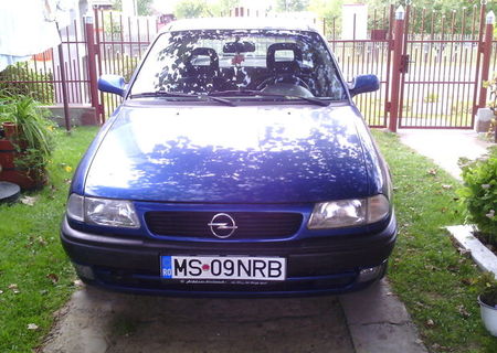 vand opel astra