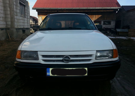 vand opel astra f 1993  benzina