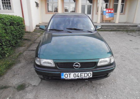 vand opel astra1.4 16v in stare exceptionala de functionare